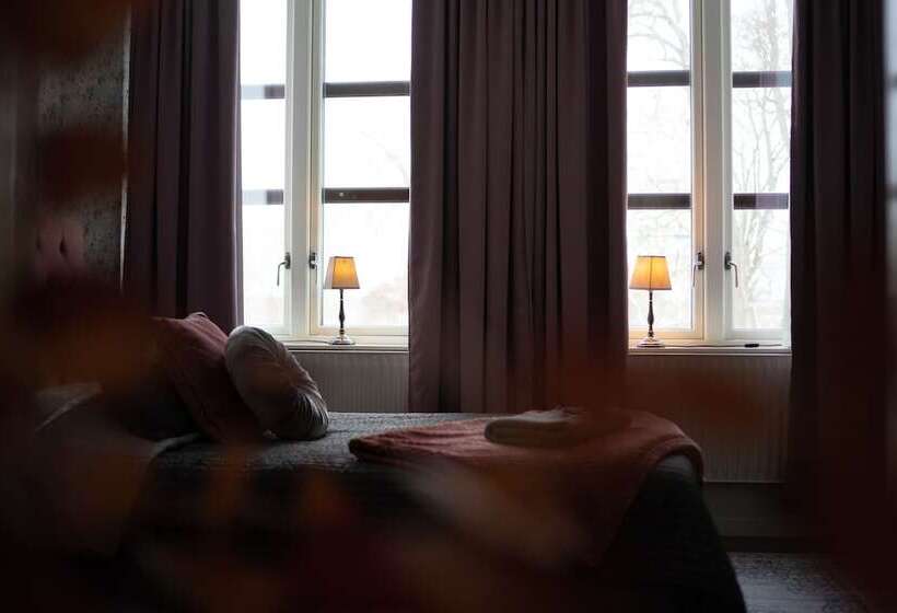 ペンション Kongelfs Gästgifveri & Citycamping