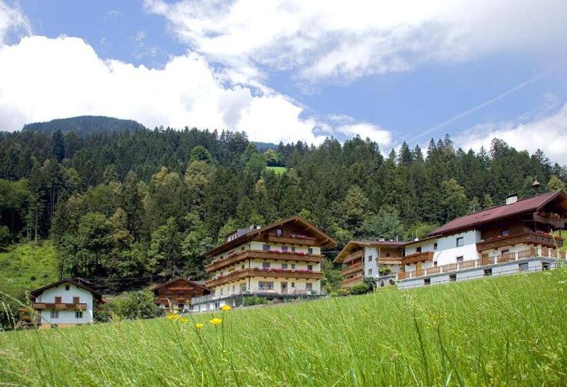 ペンション Landhaus Tipotsch