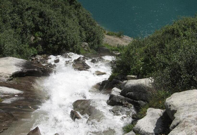 ペンション Landhaus Tipotsch