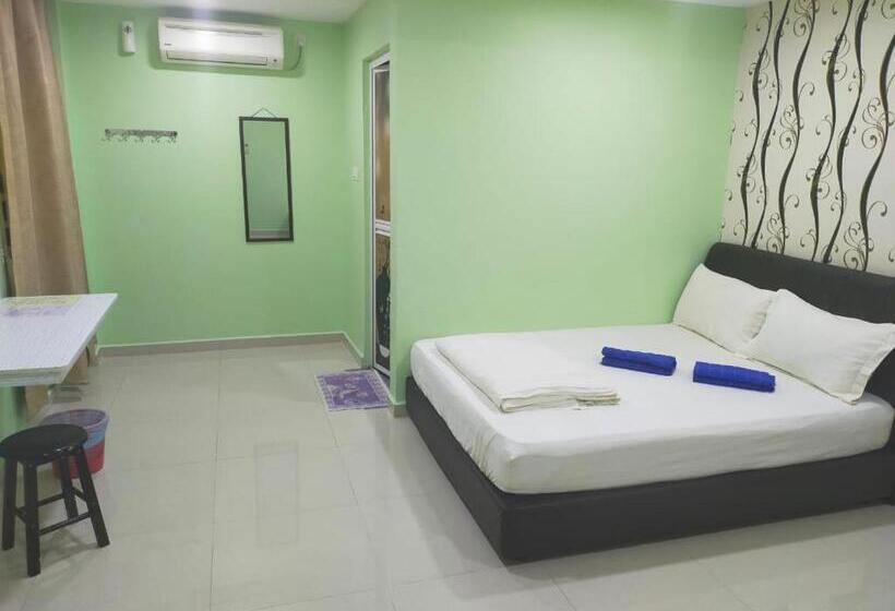 پانسیون Leaf Guest House