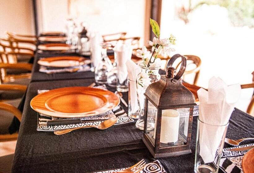 膳宿费 Otjohotozu Guestfarm