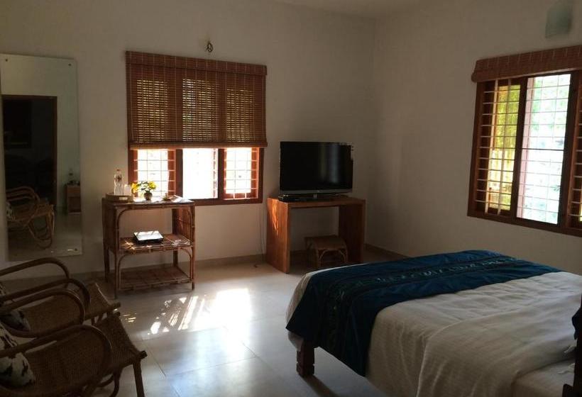 Пансион Alamanda Alleppey Beach Elegant 3bhk Guest House Apartment