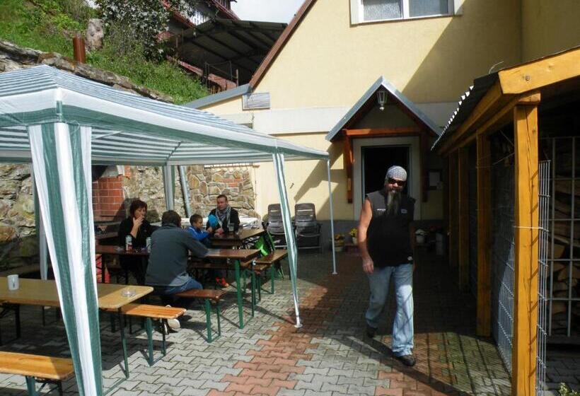 پانسیون Penzion U štoly Jáchymov