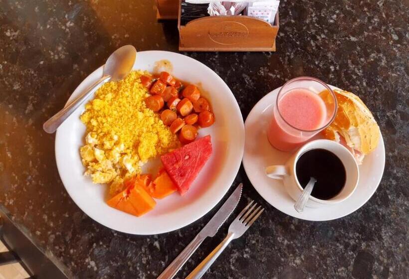 بنسيون Pousada Casa Bella