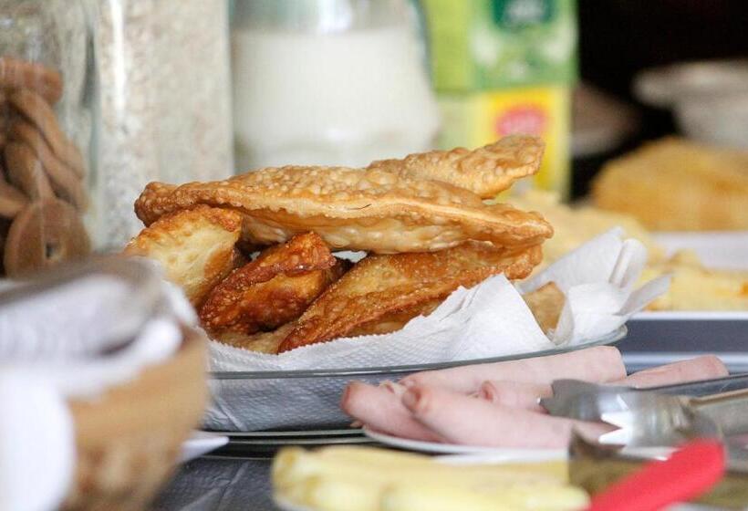 ペンション Pousada Semente