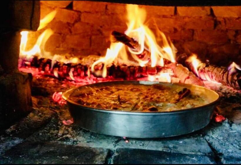 بنسيون Rooms Emiliano Castle Of Kruja