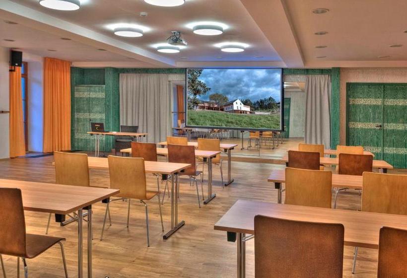 بنسيون Statek Samsara