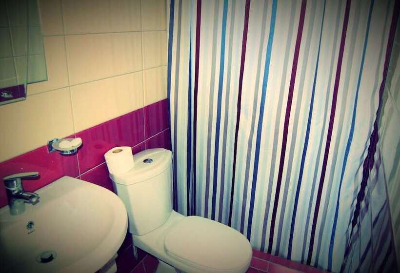 פנסיון Vila Lili Guest House   Berat