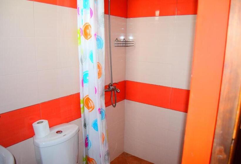 פנסיון Vila Lili Guest House   Berat