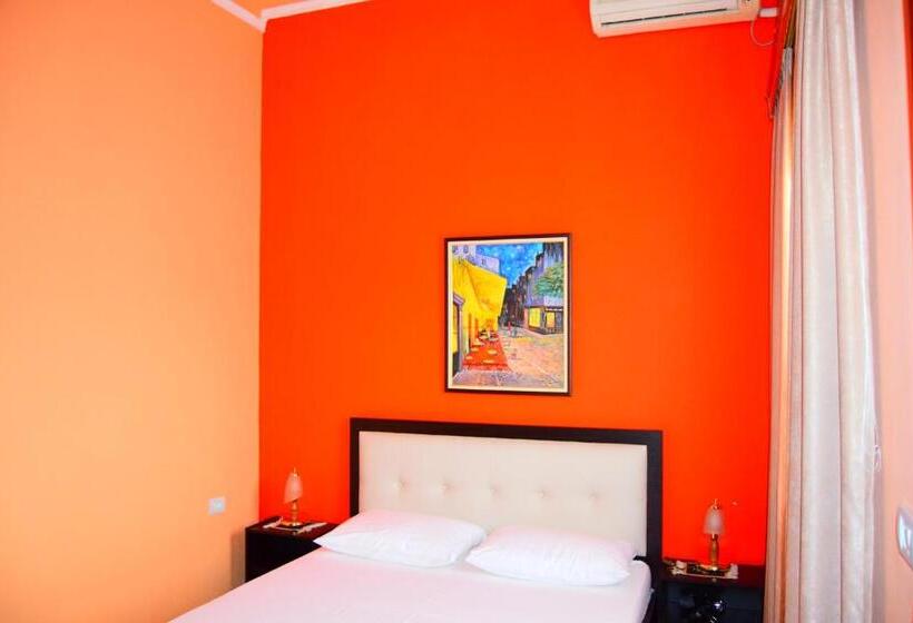 פנסיון Vila Lili Guest House   Berat