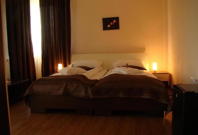 Pensiunea Queen Mary