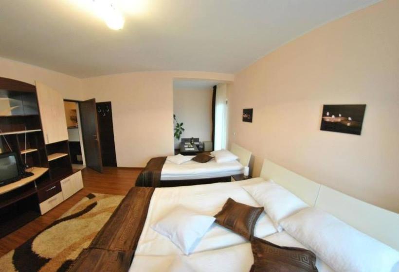 Pensiunea Queen Mary