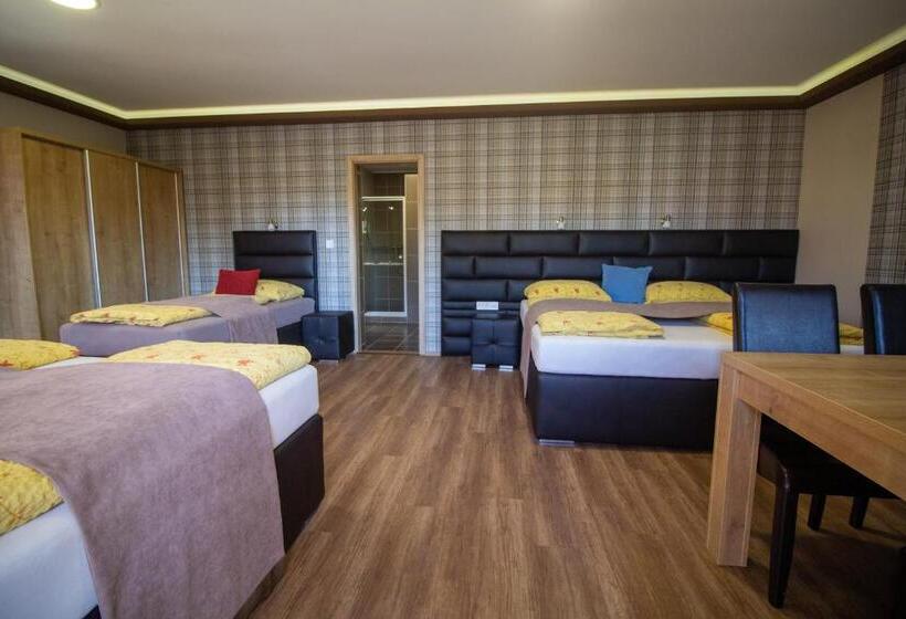 Radics Panzió étterem és Pihenő Központ