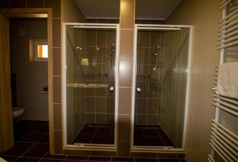 Radics Panzió étterem és Pihenő Központ