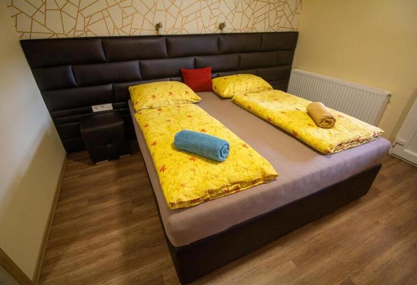 Radics Panzió étterem és Pihenő Központ