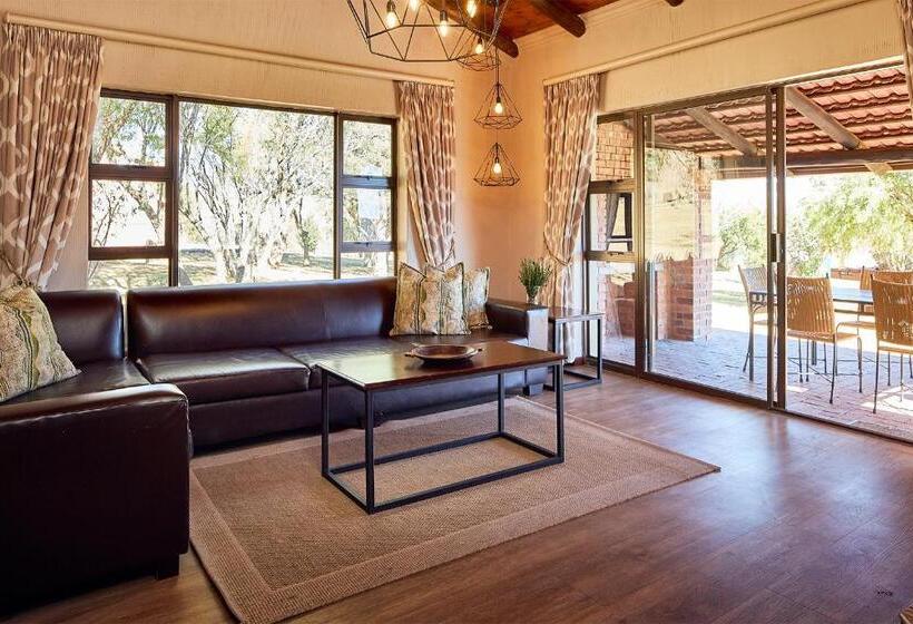 منتجع First Group Qwantani