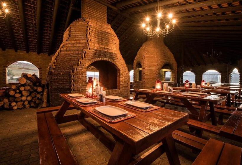 منتجع First Group Qwantani