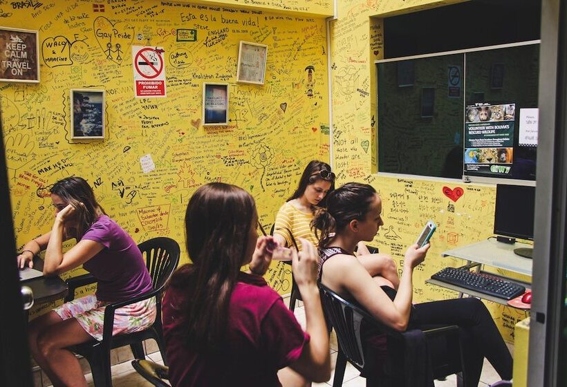 호스텔 Tupac Lima Airport