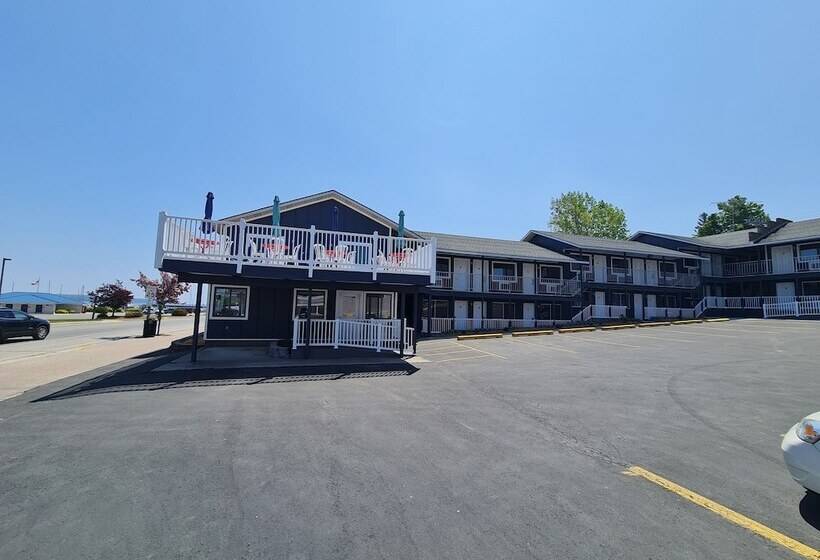 Общежитие Bayside Inn