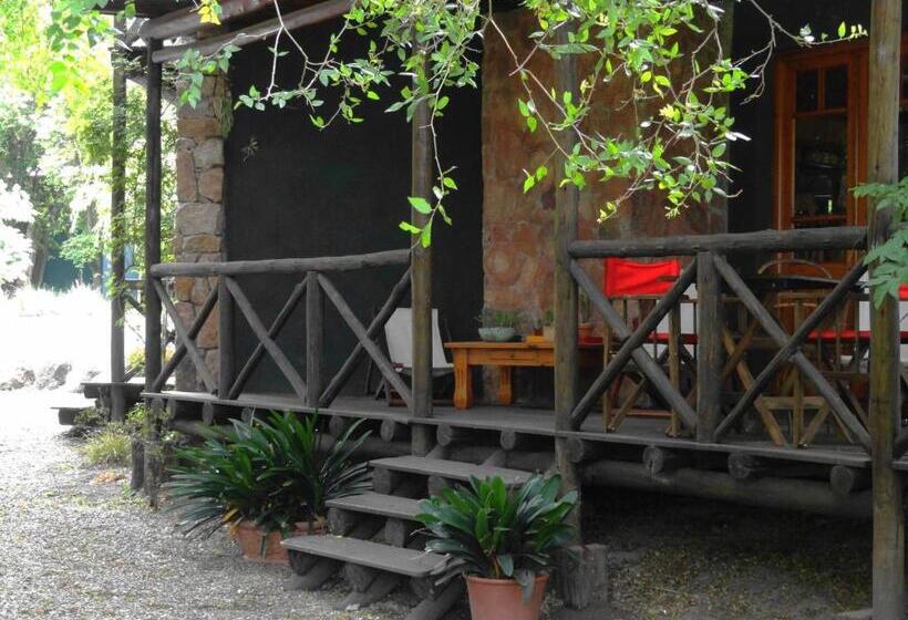 ユースホステル Puesto Victoria   Adults Only