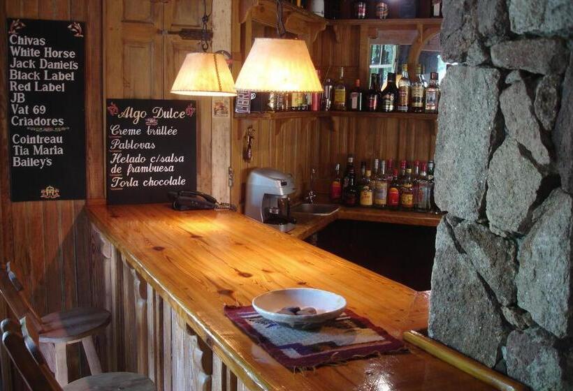 ユースホステル Puesto Victoria   Adults Only