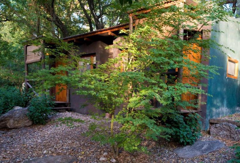 ユースホステル Puesto Victoria   Adults Only