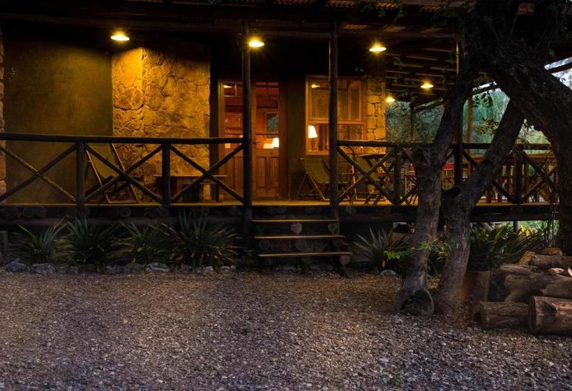 ユースホステル Puesto Victoria   Adults Only