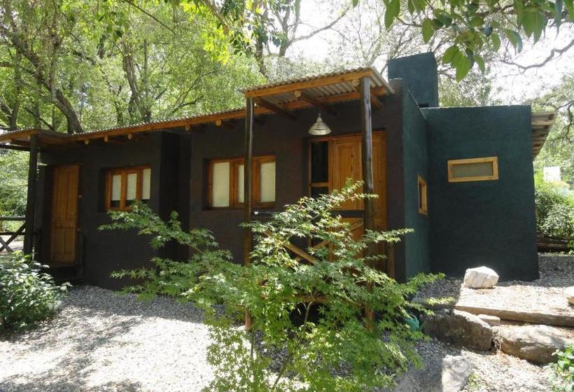 ユースホステル Puesto Victoria   Adults Only