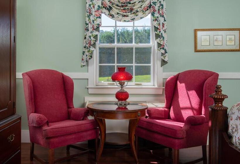 فندق صغير Strong House Inn