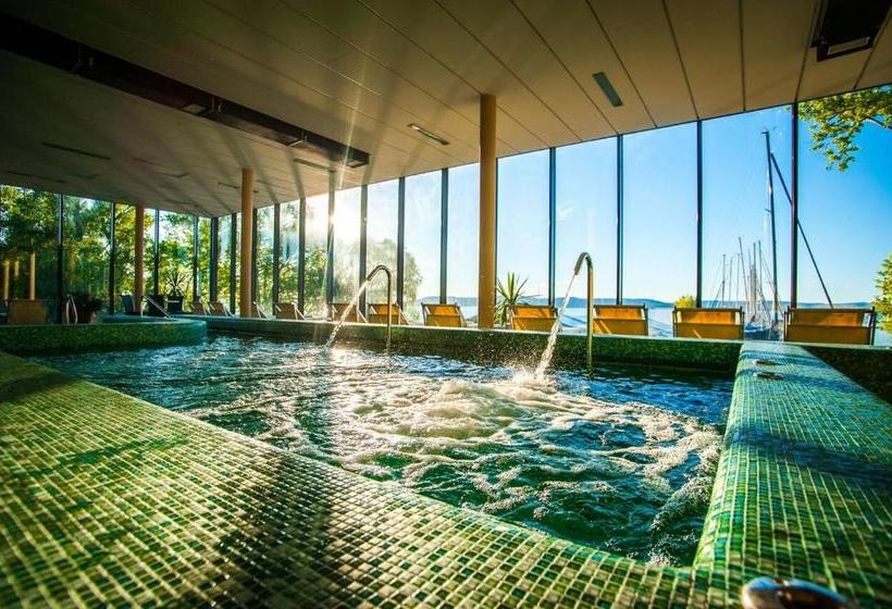 Bl Yachtclub & Apartments