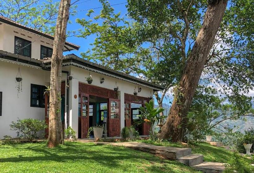 Отель Welikande Yoga Retreats