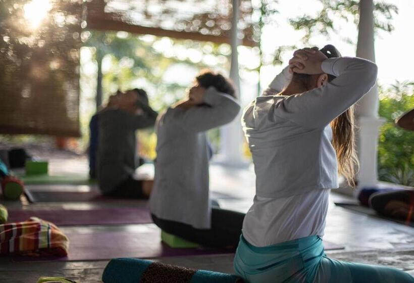 Отель Welikande Yoga Retreats