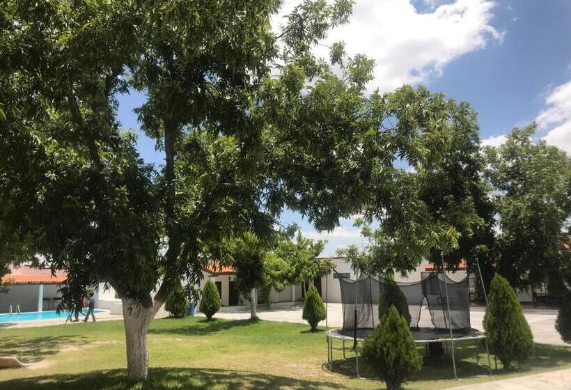 La Ilusión Hotel Campestre Y Balneario