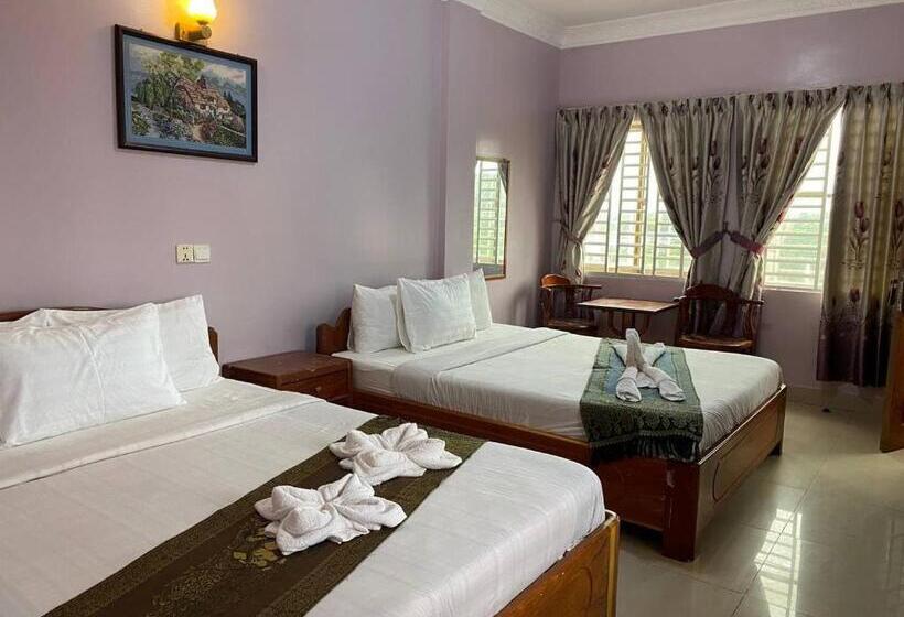 פנסיון Avocado Guesthouse