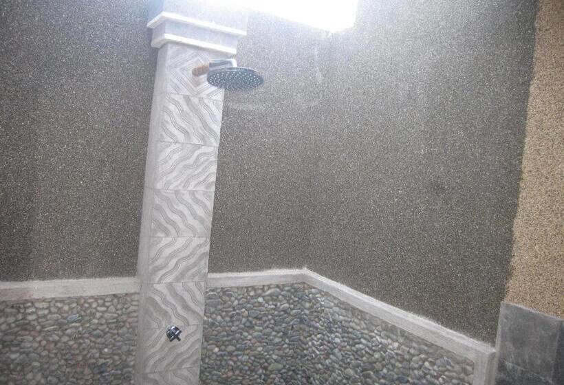 פנסיון Bhakti Guest House