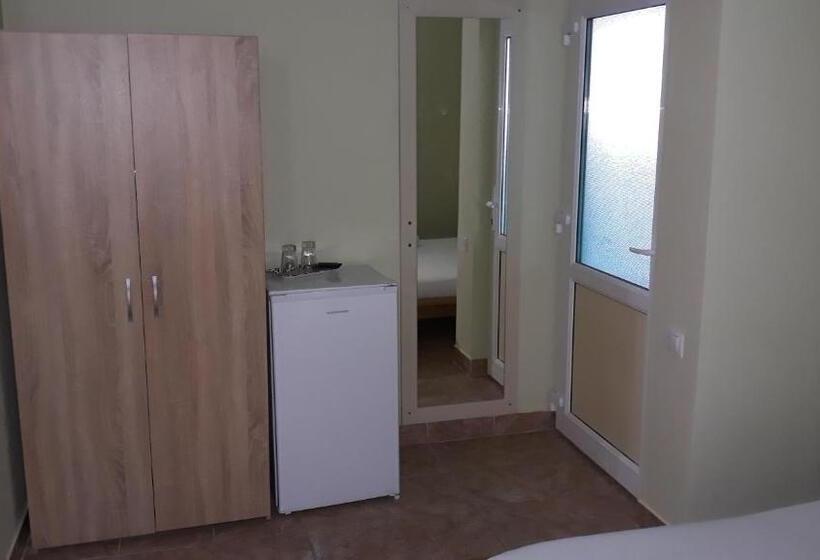 פנסיון Casa Silvia