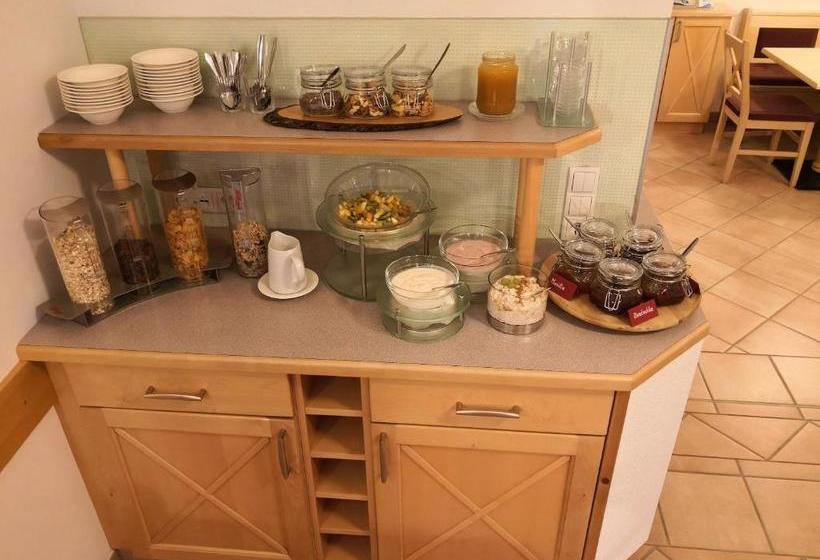 Пансион Gästehaus Pilz Schladming