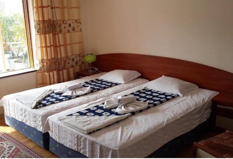 بنسيون Guest House Margarita