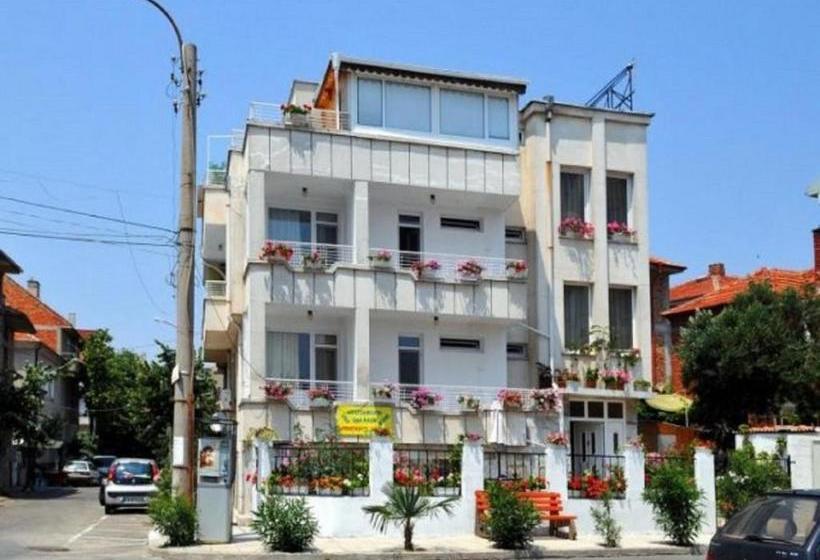 بنسيون Guest House Margarita