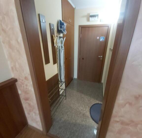 ペンション Guest House Skalite