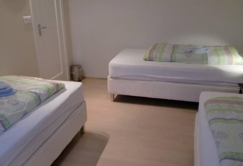 پانسیون Guesthouse Tilraun