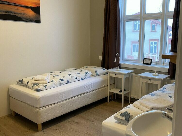 پانسیون Guesthouse Tilraun