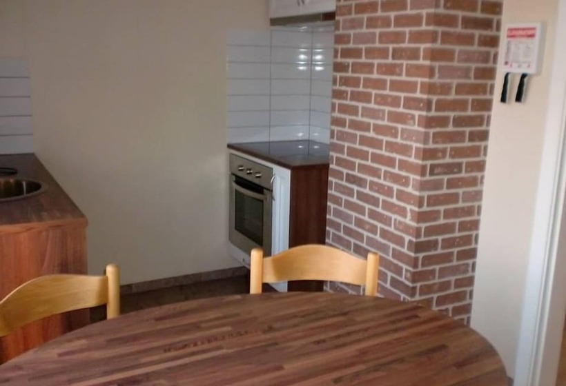 پانسیون Guesthouse Tilraun