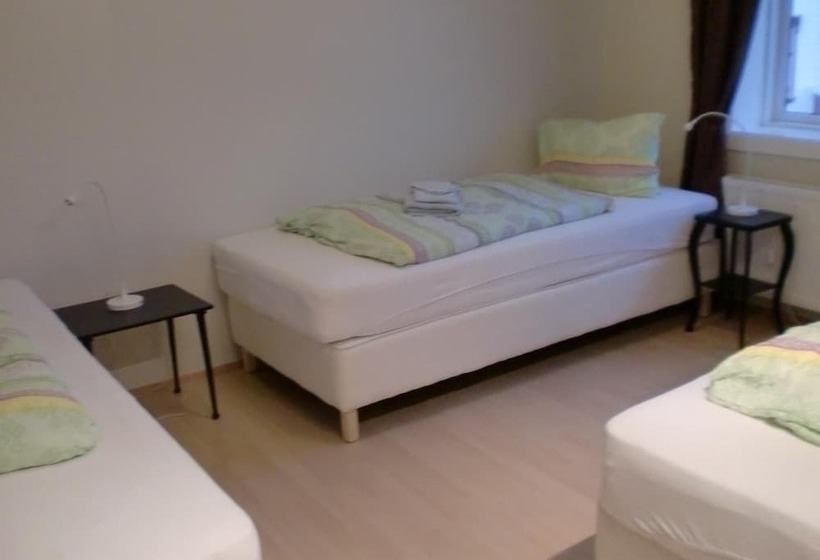 پانسیون Guesthouse Tilraun