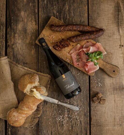 ペンション Hetényi Apartmanház és Birtok