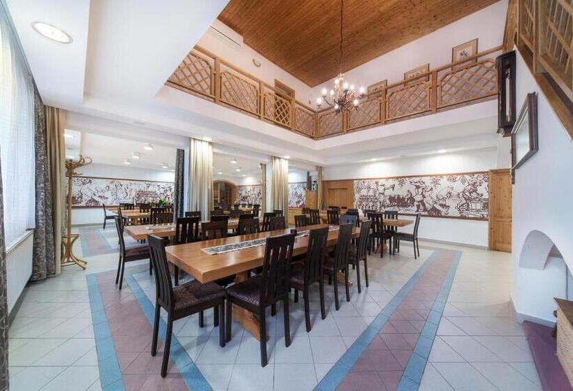 ペンション Hetényi Apartmanház és Birtok