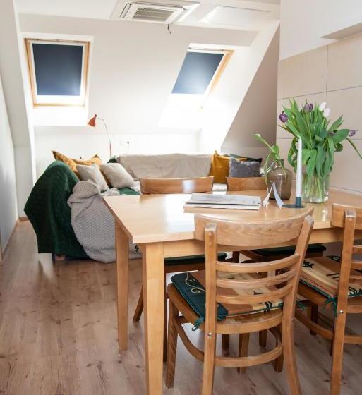 ペンション Hetényi Apartmanház és Birtok