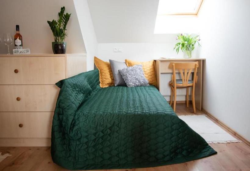 بنسيون Hetényi Apartmanház és Birtok