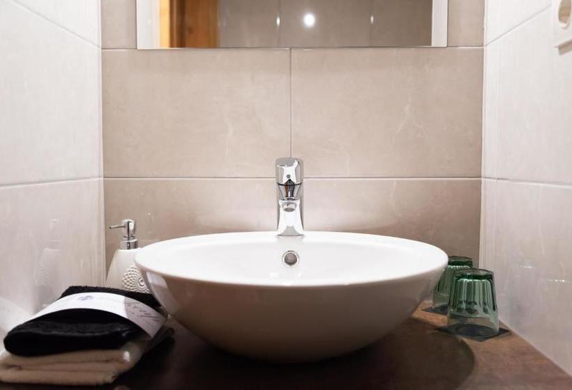 بنسيون Hetényi Apartmanház és Birtok