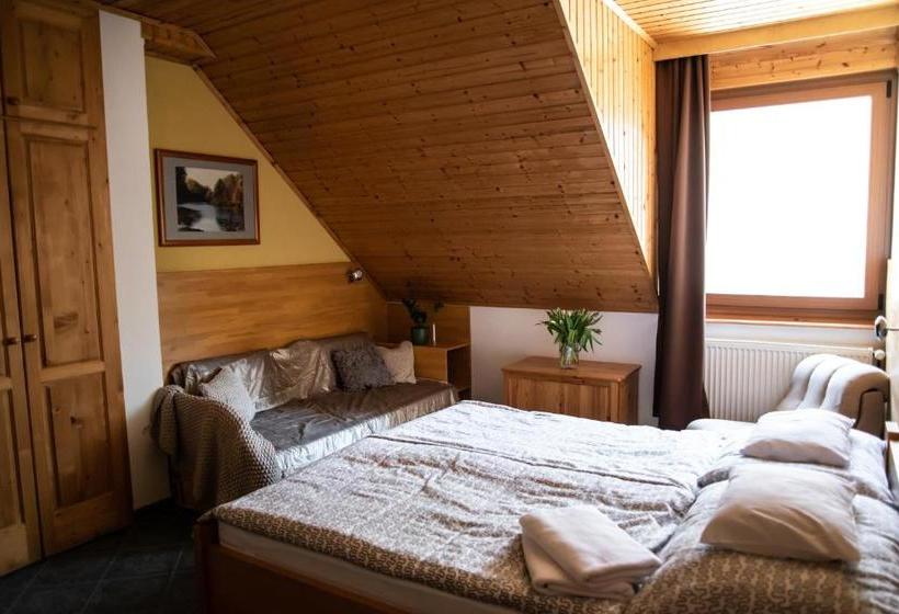بنسيون Hetényi Apartmanház és Birtok
